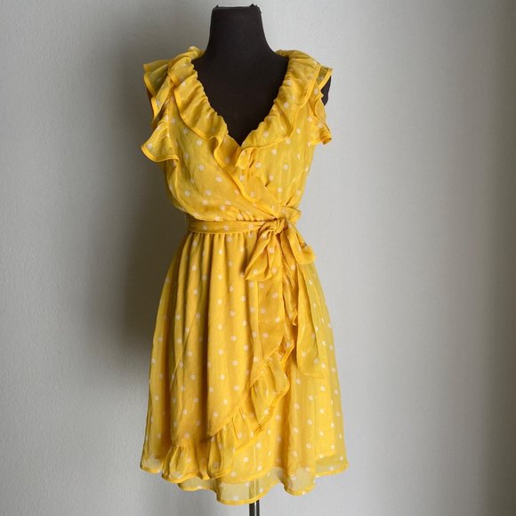 Forever 21 Dresses & Skirts - Forever 21 sz S Sleeveless V neck ruffle polkadot flare dress